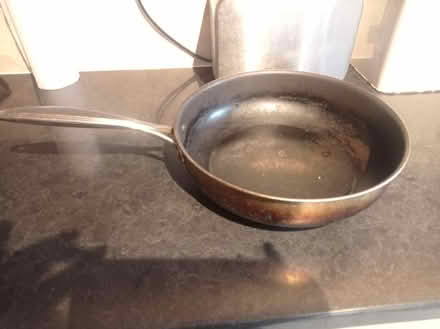 Photo of free Deep pan (BS7) #1