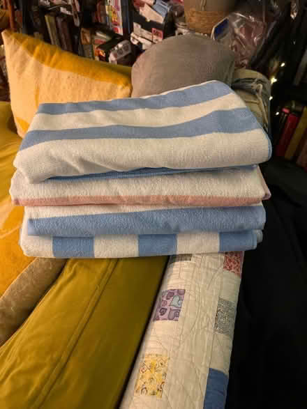Photo of free X5 beach towels (Brentford TW8) #1