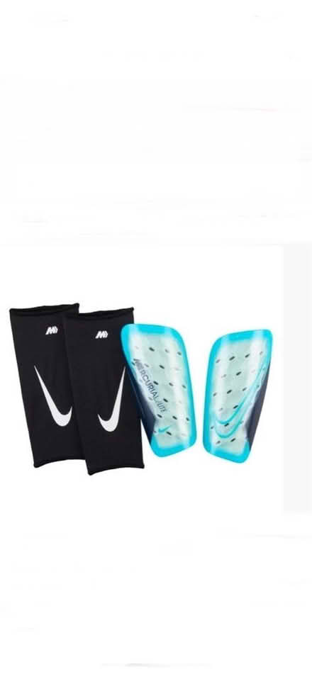 Photo of Shin guards for football (Dunbar EH42) #1
