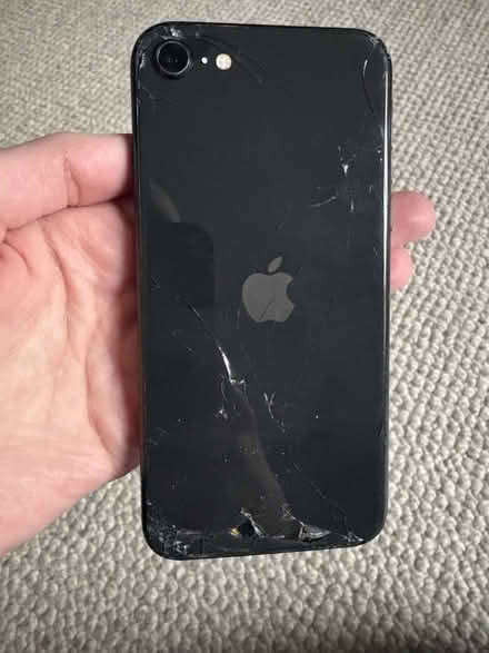 Photo of free iPhoneSE - very damaged but working (Hoole, Chester, CH2) #3