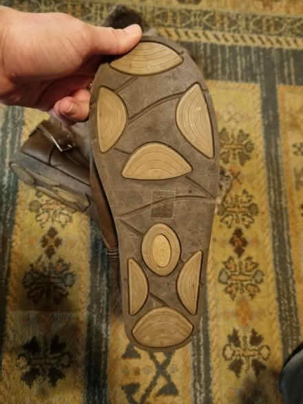 Photo of free Size 8 (BN3) #3