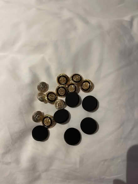 Photo of free Misc. Buttons (AL1) #1