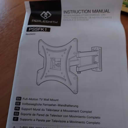 Photo of free Perlesmith full motion TV mount (SK4 Heaton Moor Stockport) #2