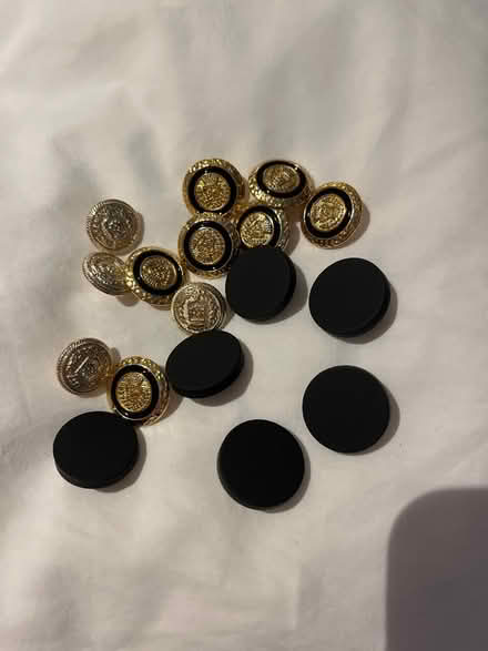 Photo of free Misc. Buttons (AL1) #2