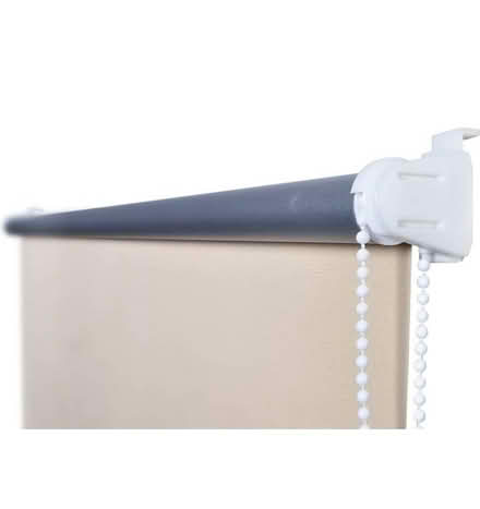 Photo of free 5 Grey/ White Greyish Blinds (C04) #4