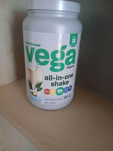 Photo of free protein shake powder (Thornhill Drive near Woodhaven) #1