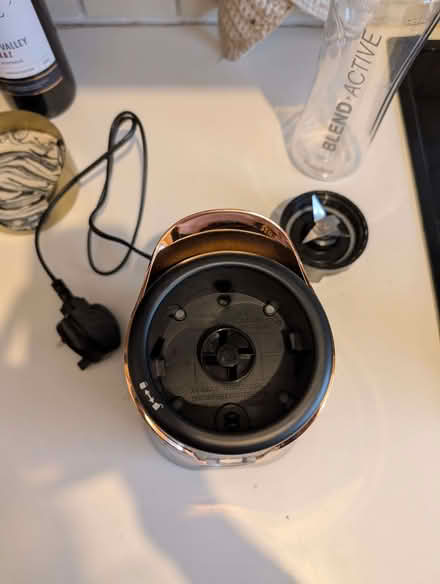 Photo of free Blender (Riverside SW6) #2
