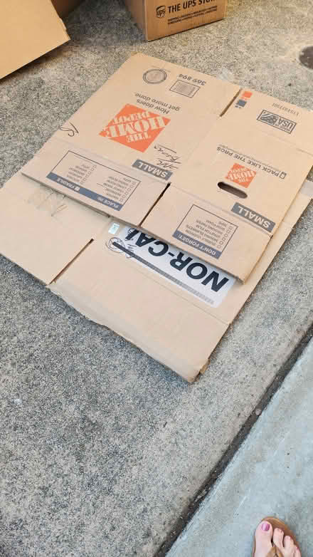 Photo of free Packing Material for Move (San Mateo near Hillsdale/101) #2