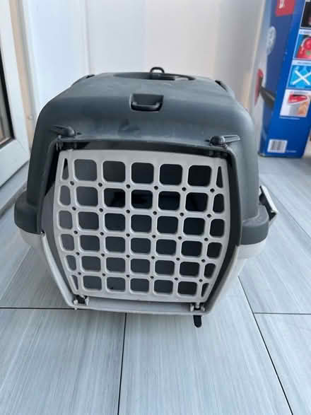 Photo of free Pet carrier (Rayleigh SS6) #1