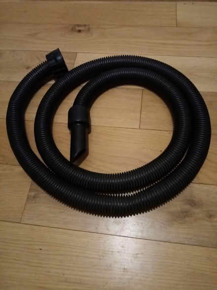 Photo of Henry Hoover Hose (Kendal LA9) #1