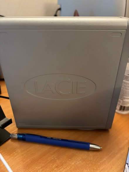 Photo of free External Hard Drive 320Gb (Letchworth SG6) #1