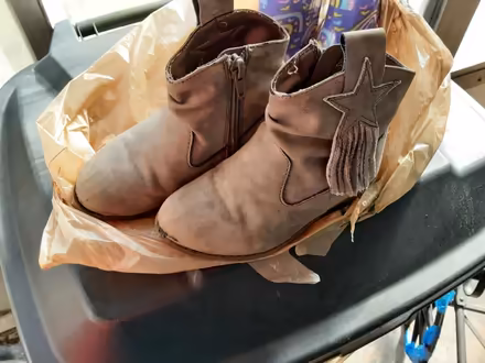 Photo of free 9T Wellingtons & Ankle Boots (US19 & Nursery Road) #2
