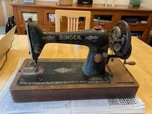 Photo of free Singer Sewing Machine (Pinner) #1