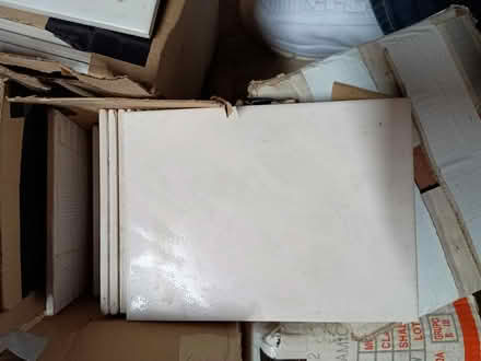 Photo of free White ceramic tiles (LU7 Leighton Buzzard) #2