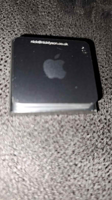 Photo of free Ipod Shuffle 4th Generation (Bleadon BS24) #2