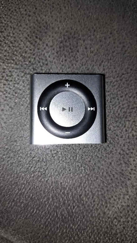 Photo of free Ipod Shuffle 4th Generation (Bleadon BS24) #1