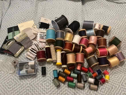 Photo of free Assorted bag of thread (Henley-on-Thames RG9) #1