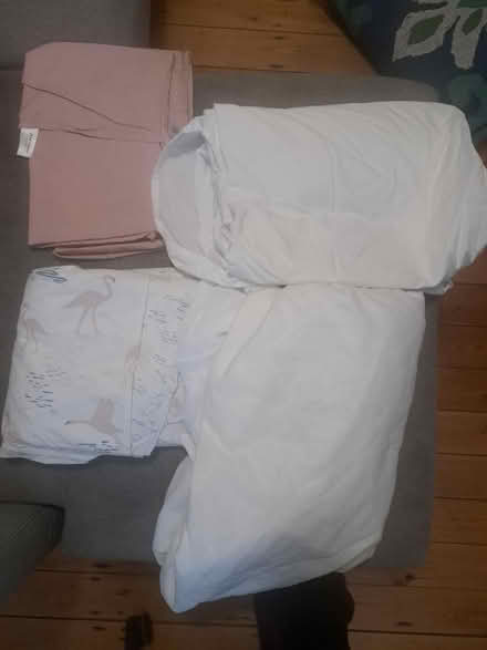 Photo of free bed linen (W45sb) #1