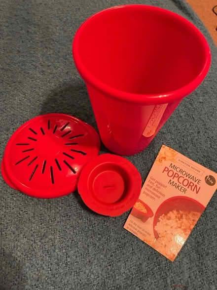 Photo of free Microwave Popcorn Maker (Rainham, Kent) #1