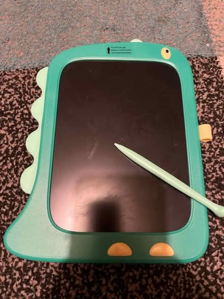 Photo of free Toddler drawing screen (RG30 Tilehurst) #2