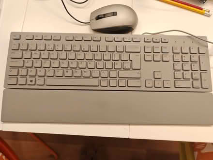Photo of free Dell keyboard and mouse (Upper Walthamstow E17) #1