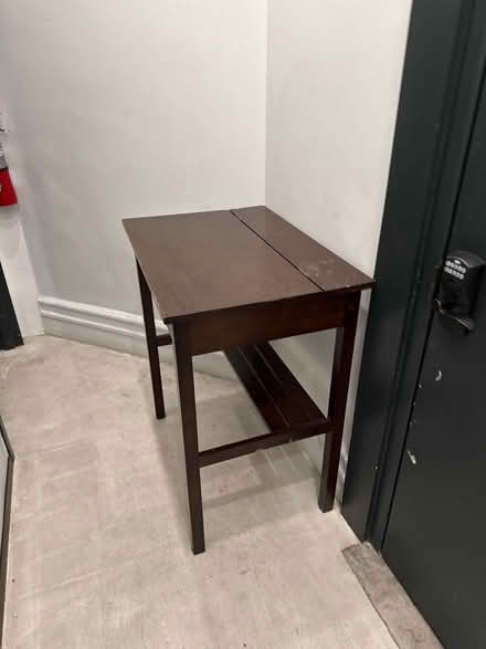 Photo of free Desk (Upper Westside) #1