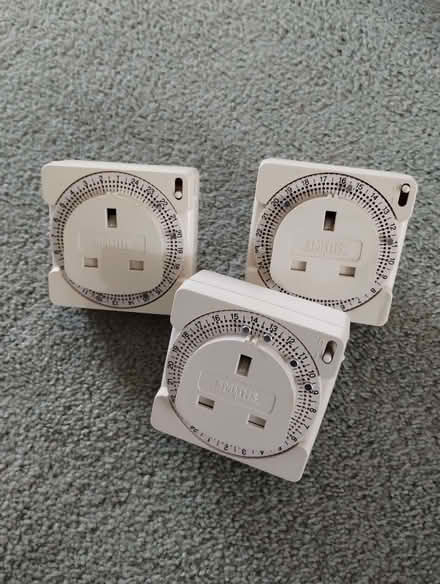 Photo of free Timer plugs - still working! (Dorridge B93) #1