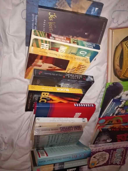 Photo of free Crime, Historical, Romance and Kids Fiction + Non Books (Dudley Hill BD4) #2