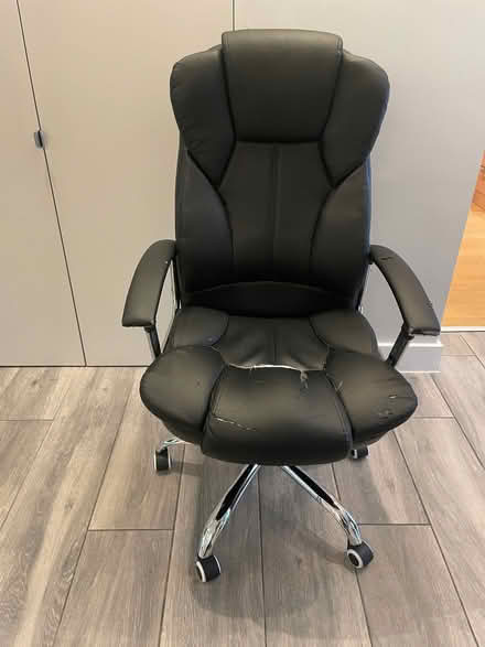 Photo of free Office chair (Elstree WD6) #1