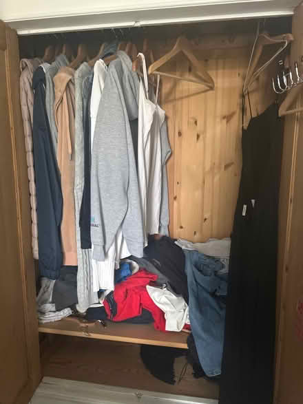 Photo of free White painted wooden wardrobe (Haringey N22) #3
