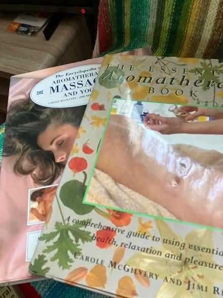 Photo of free aromatherapy books (WN7) #1