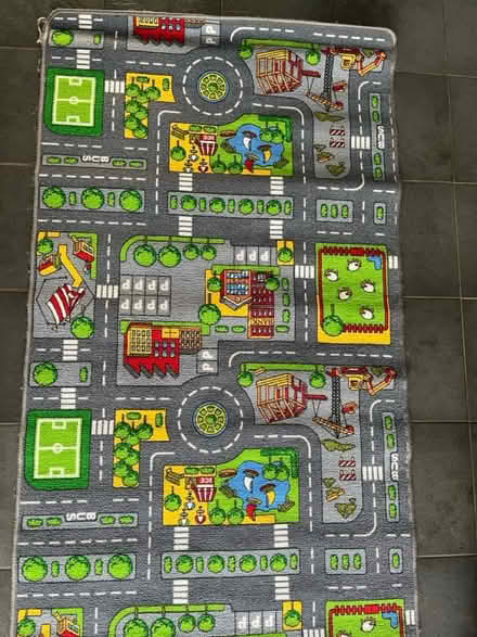Photo of free Play mat (Upminster RM14) #1