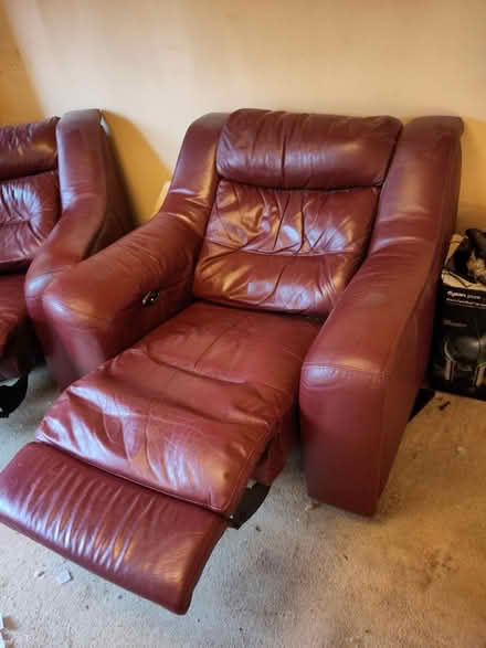 Photo of free Leather power recliner chairs (Brentwood CM13) #4