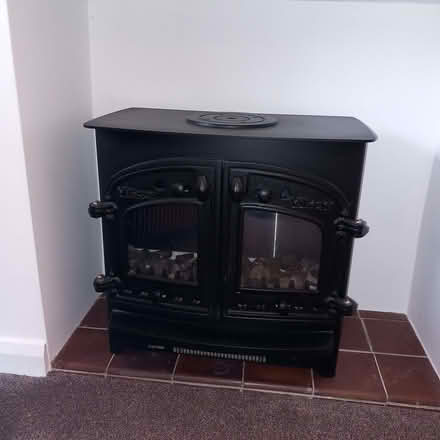 Photo of free VILLAGER electric 'woodburner' style heater - SPARES ONLY (Ewelme OX10) #1