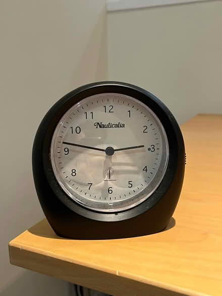 Photo of free Small clock (Kennington) #1