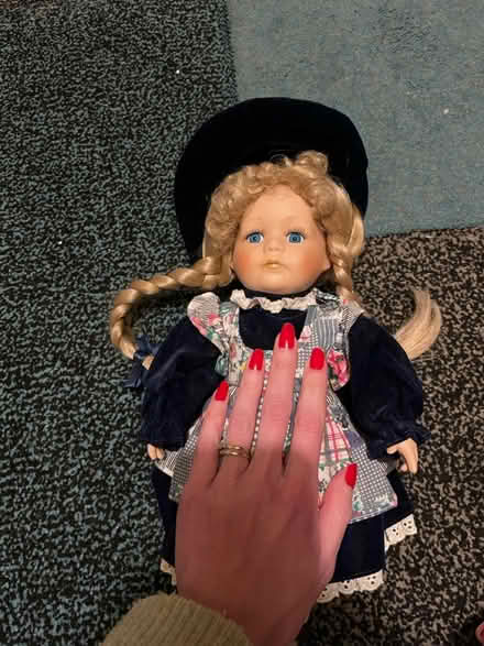 Photo of free China doll (RG30 Tilehurst) #3