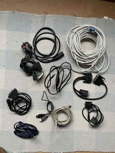 Photo of free Computer Cables (Hinchley Wood KT10) #1