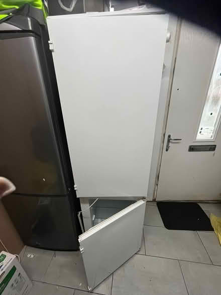 Photo of free Fridge /freezer (New Addington CR0) #2