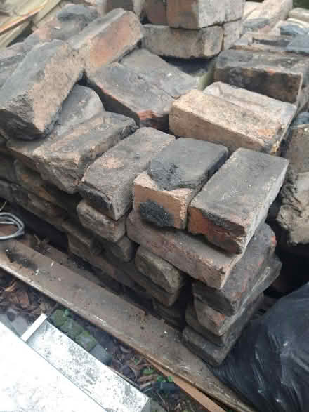 Photo of free bricks mixed condition (Bishopston) #3