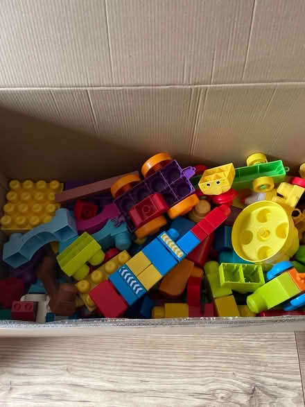 Photo of free Duplo / Mega Blocks (Redhill, Surrey RH1 2) #4