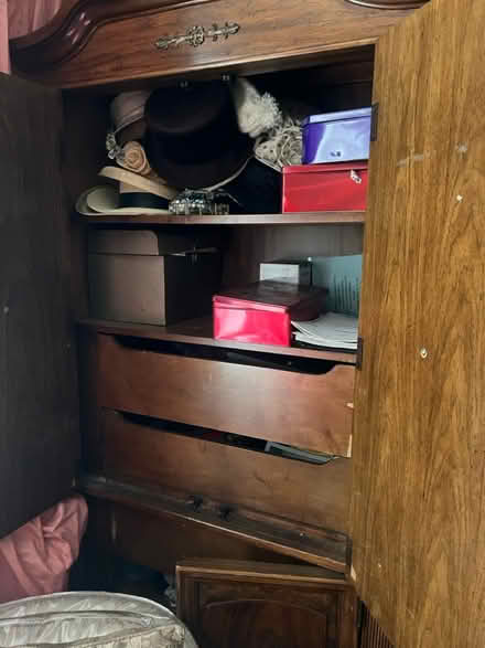 Photo of free Dresser (Canarsie) #3