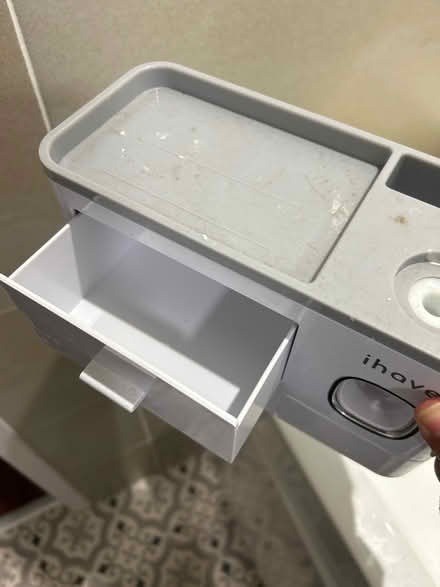 Photo of free Bathroom toothbrush holder (North Road, Islington (N7 9)) #3