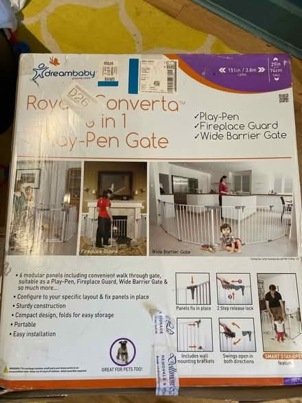 Photo of free Baby pen/ gate (Welwyn AL6) #2