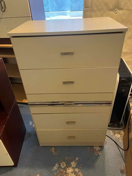 Photo of free Bedroom units (Orpington kent br5 2ad) #1