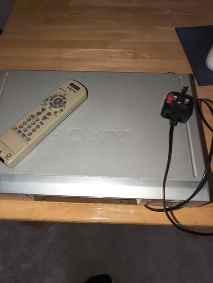 Photo of free Sony VCR (Woodley RG5) #2