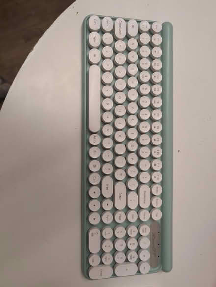 Photo of free Wireless Keyboard (Sandridge AL4) #1