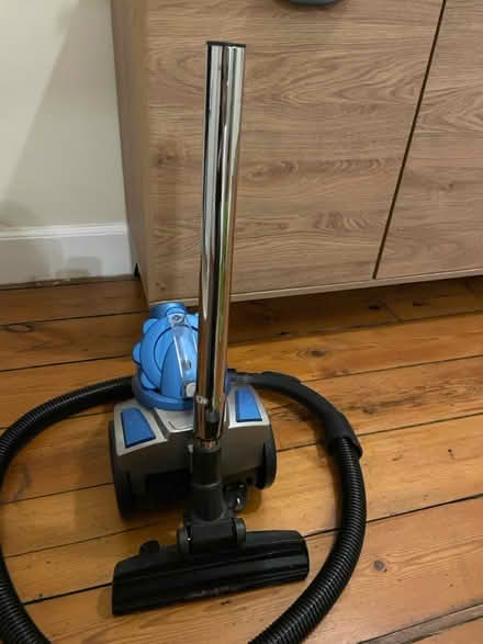 Photo of free Working Bagless Vytronix Vaccuum (EH3) #3