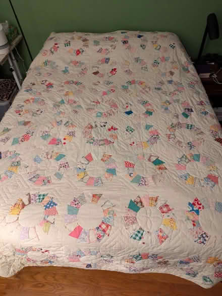 Photo of free Queen-size quilt (Wash Hts/Inwood) #1