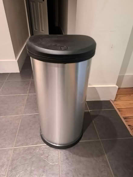 Photo of free 2x rubbish bins (W45sb) #1
