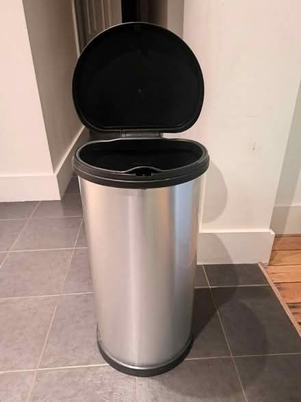 Photo of free 2x rubbish bins (W45sb) #3